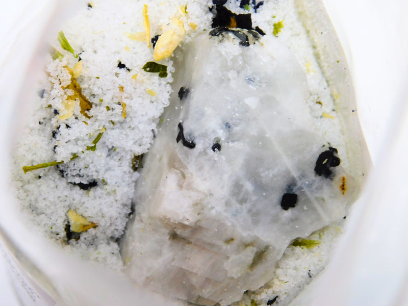 Moonstone & Mint Bath Salt